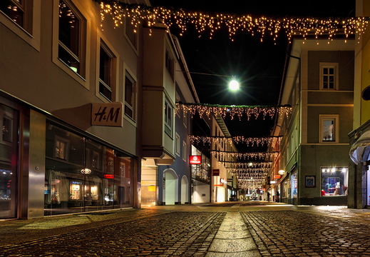 Festliches Flair in der Lienzer Rosengasse